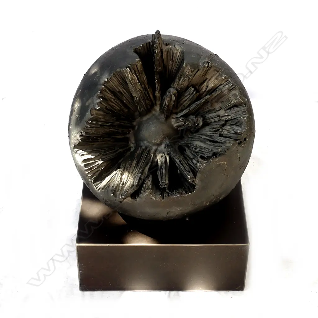 A Marcel Zwezerijnen steel sculpture Image 1++