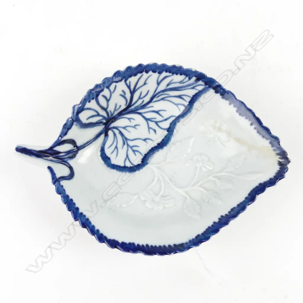 An extremely rare 18thC James Pennington (Liverpool) blue and white pickle dish in the shape of a leaf Image 1++