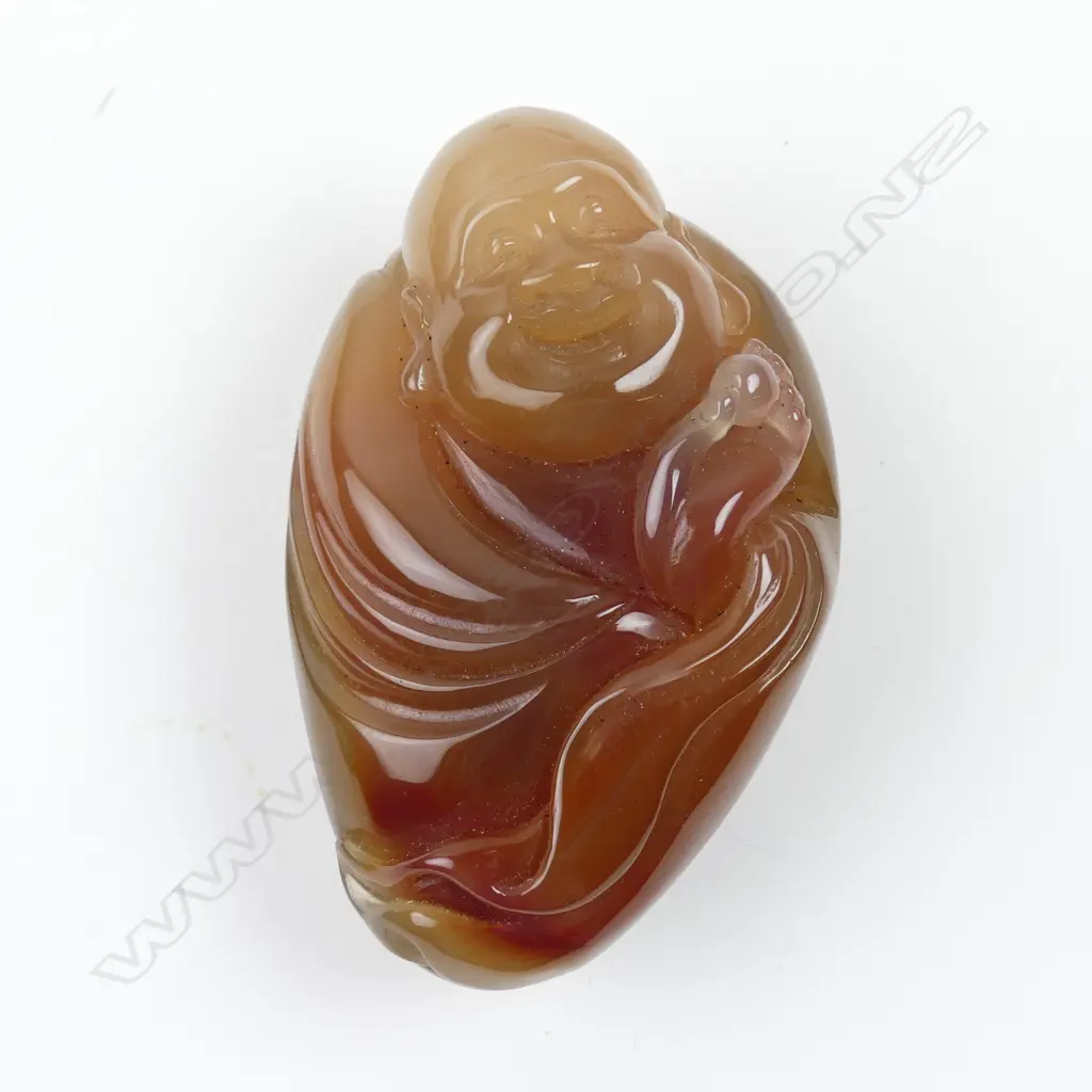 A Chinese carved agate handling piece Image 1++