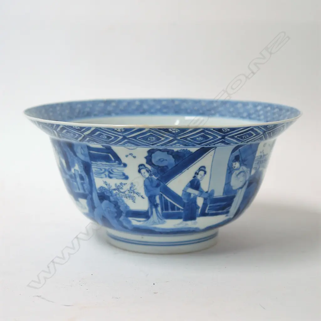 A Chinese Kangxi blue and white  'Klapmuts bowl Image 1++