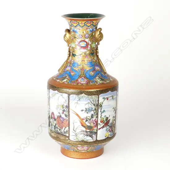A fine quality 20thC Chinese porcelain polychrome vase
