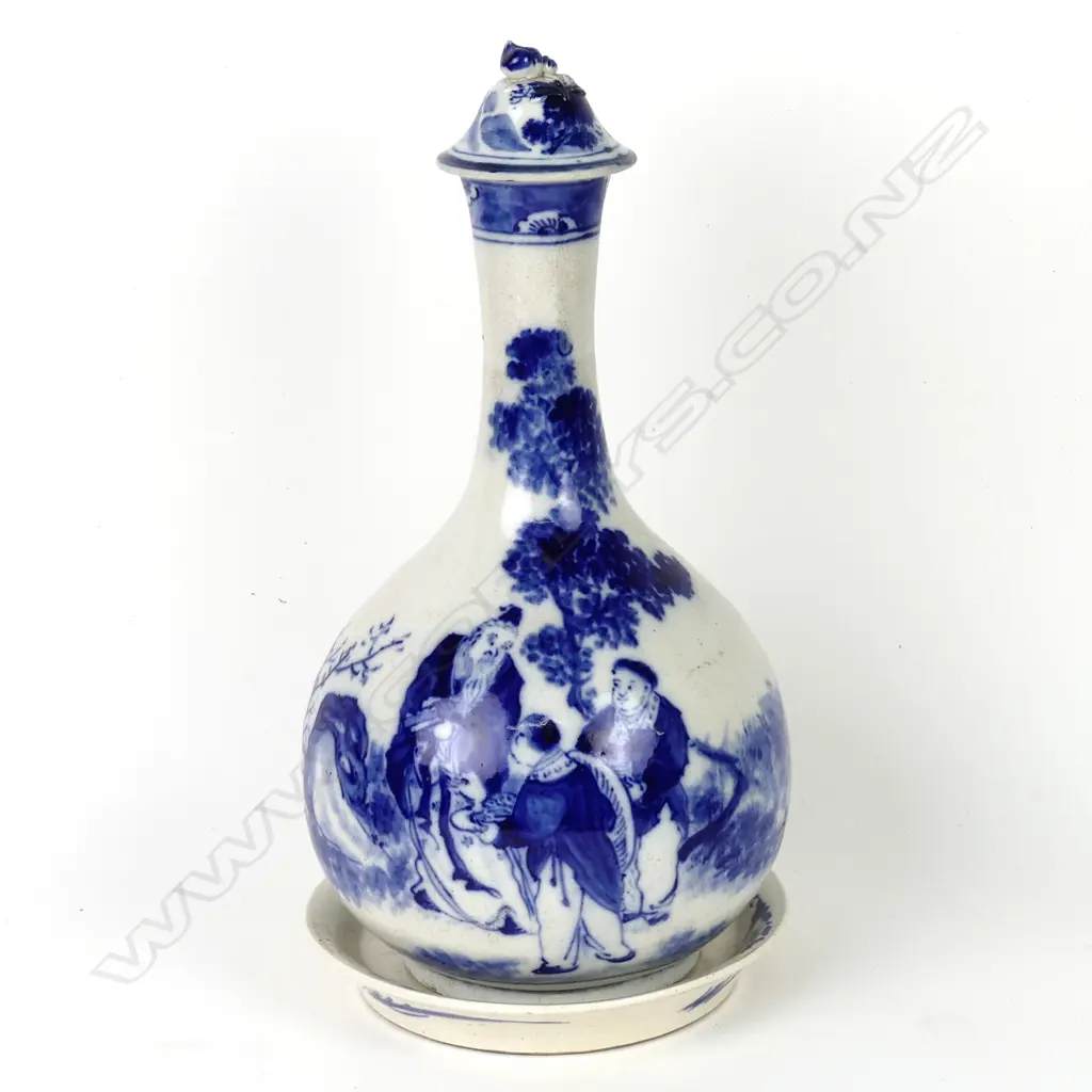 A Japanese Arita carafe and cover with saucer Image 1++