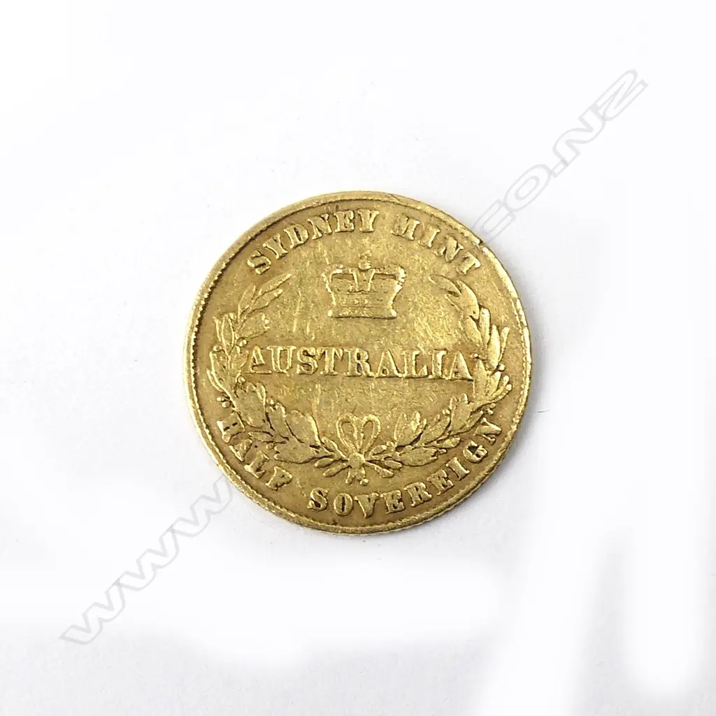 An Australian gold half sovereign Image 1++