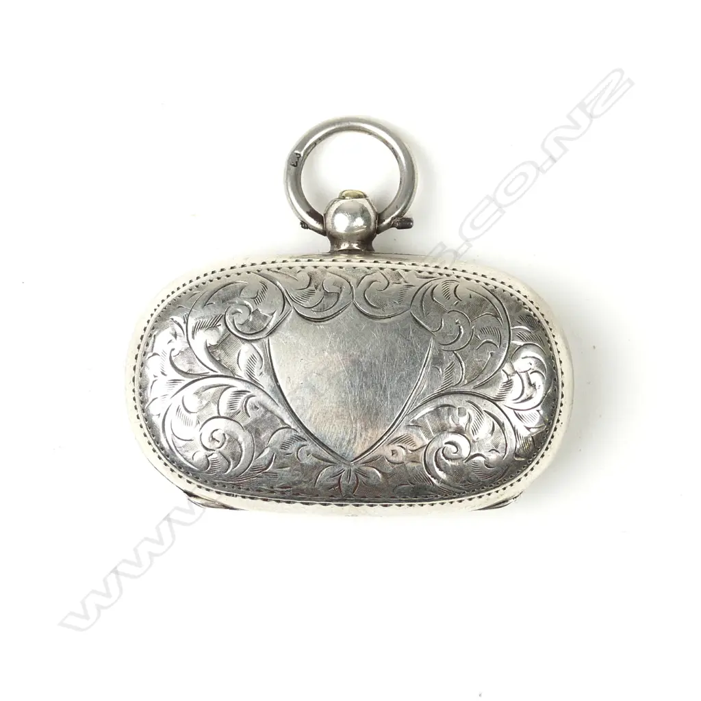 An Edwardian silver double sovereign case Image 1++