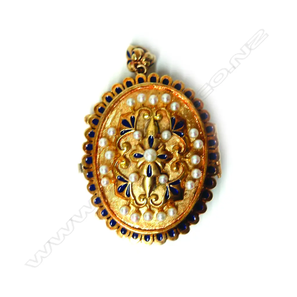 An impressive 19thC 15ct. yellow gold enamelled and seed pearl jewelled locket Image 1++