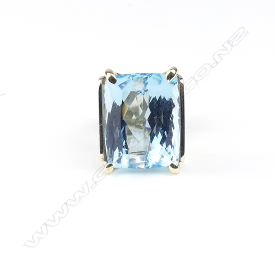An impressive 14ct white and yellow gold aquamarine cocktail ring