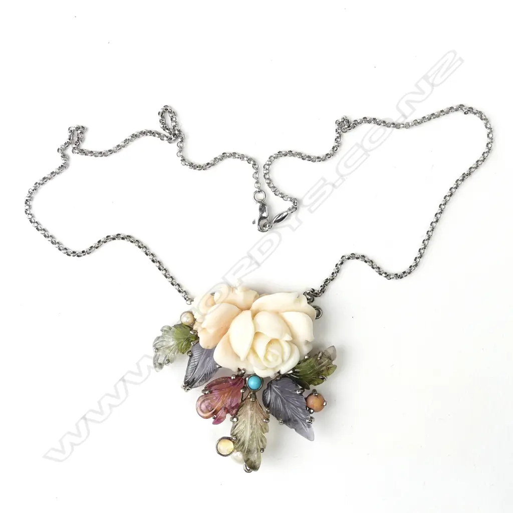 An antique style handmade 18ct gold coral and tourmaline pendant Image 1++