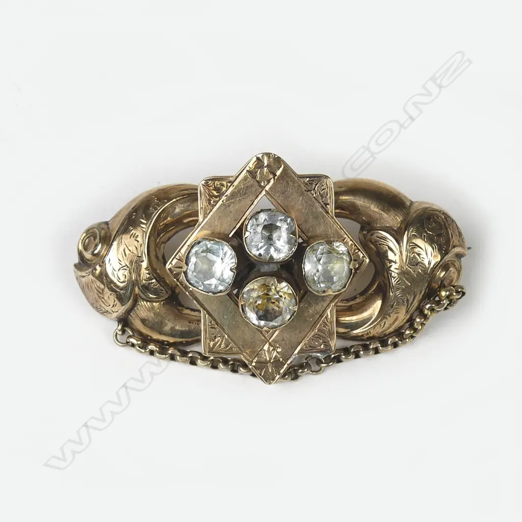 A Victorian 9ct gold and aquamarine brooch Image 1++