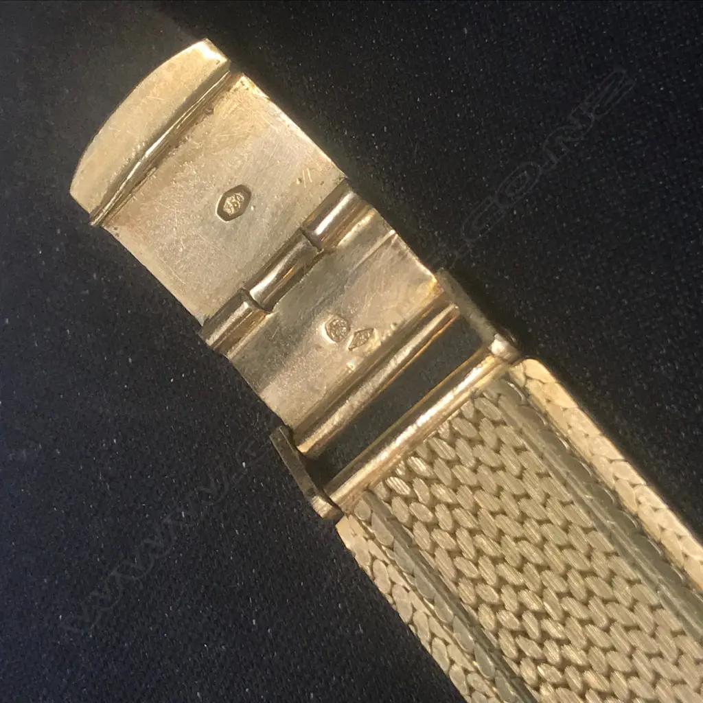 A Longines 18ct gold 'Admiral' gent's wristwatch Image 1++