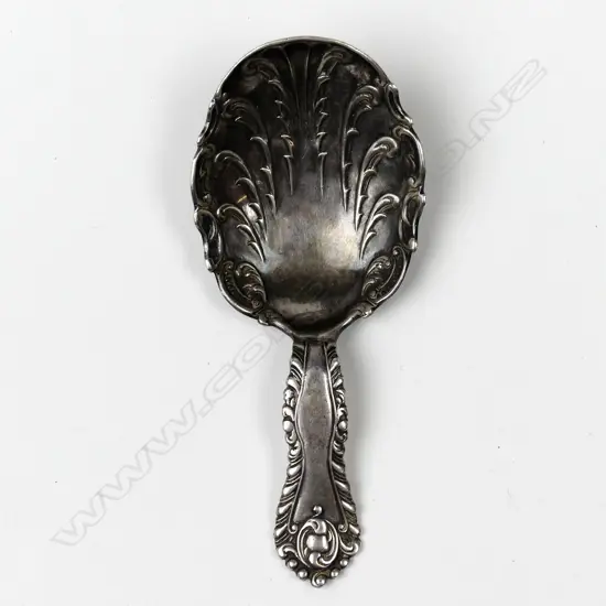 A late Victorian silver tea caddy spoon