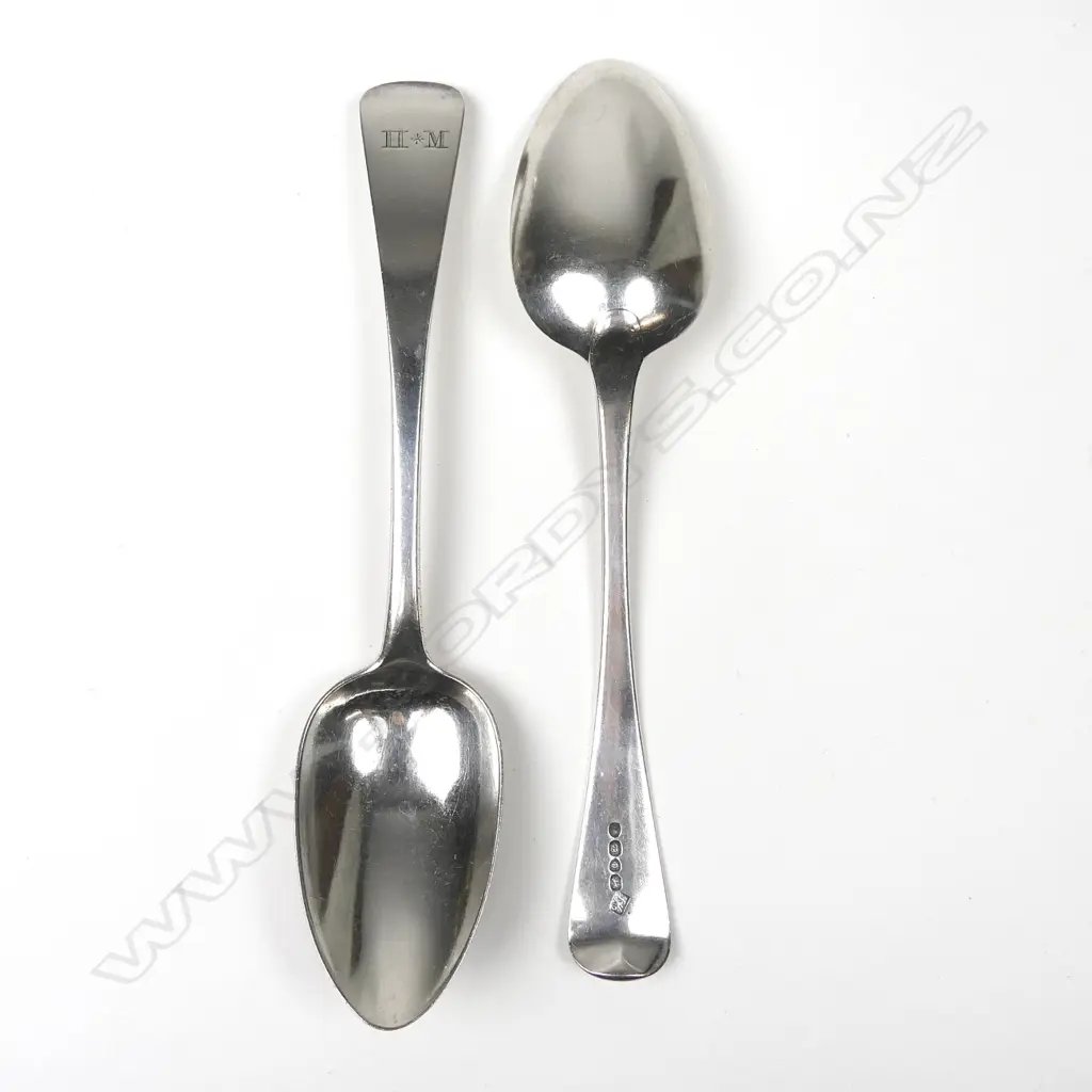 A pair of George IV silver table spoons Image 1++