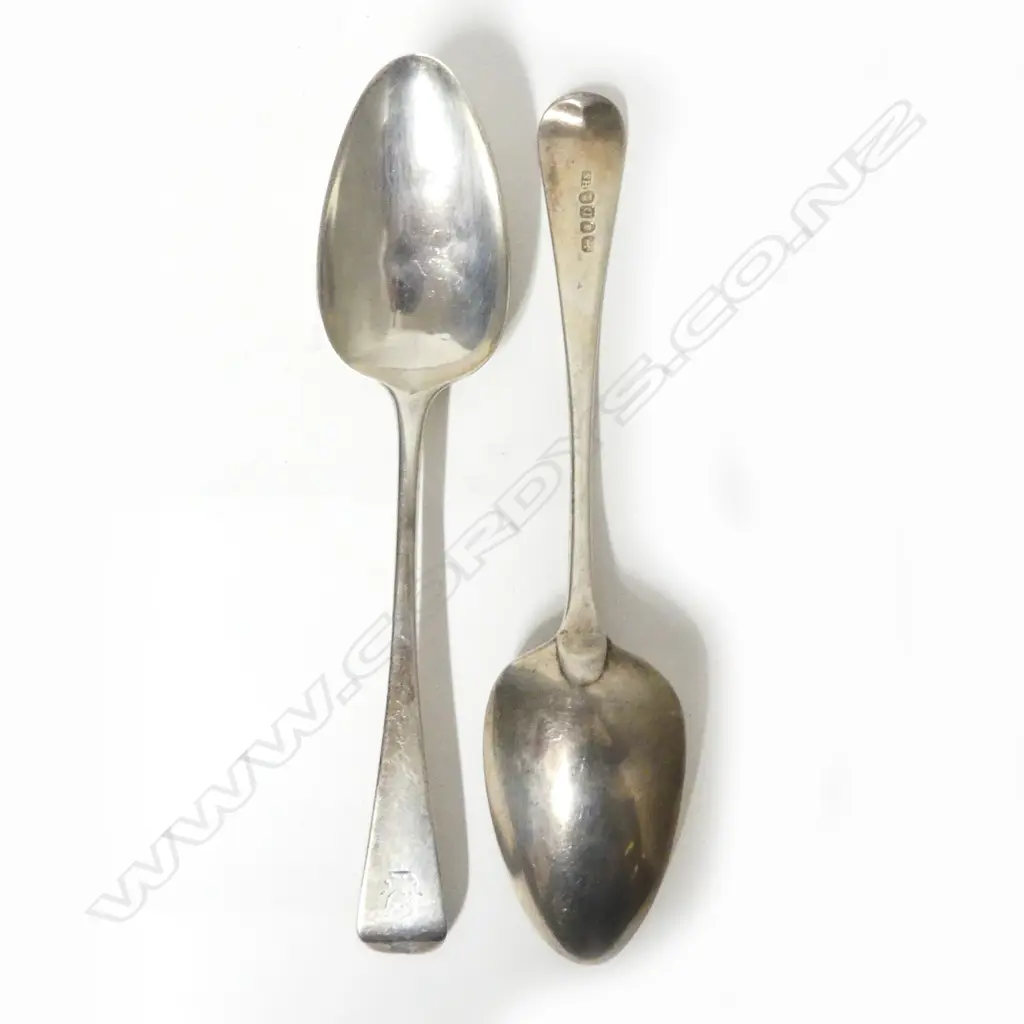 A pair of George III silver tablespoons Image 1++