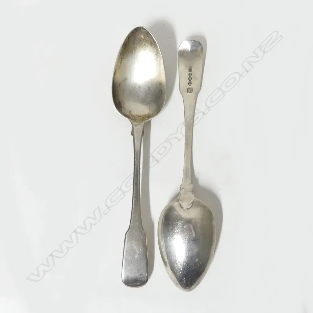 A pair of George III silver tablespoons Image 1++