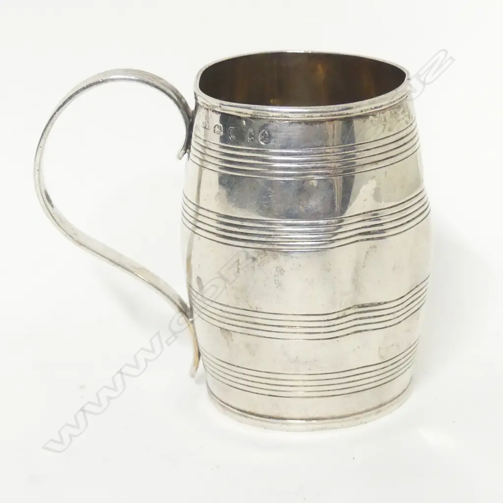 A Geo III silver mug Image 1++