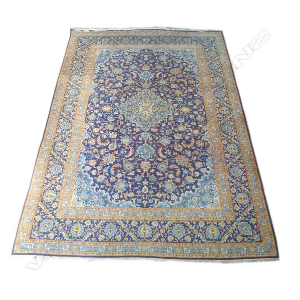 A large hand knotted Persian carpet Image 1++