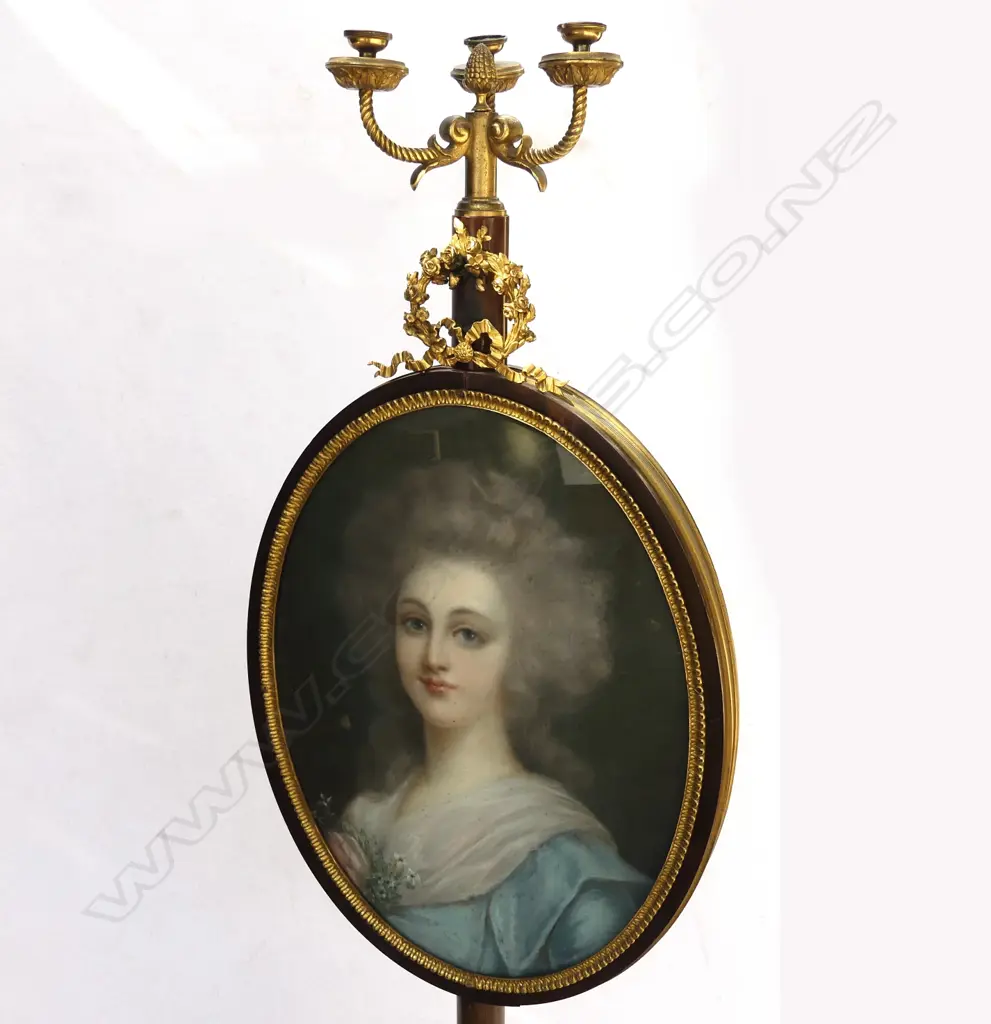 An impressive and ornate French pole screen Image 1++