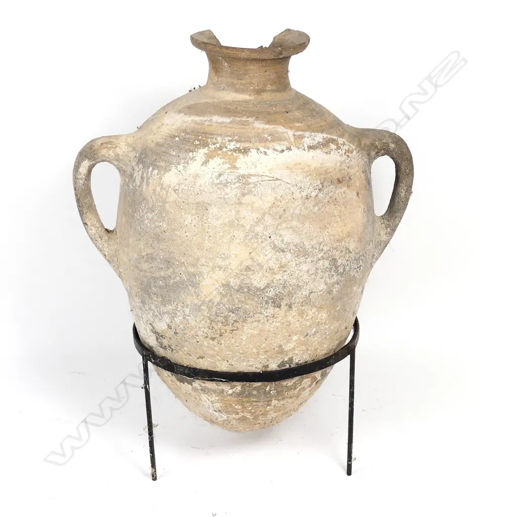 A large pottery amphora storage jar Image 1++