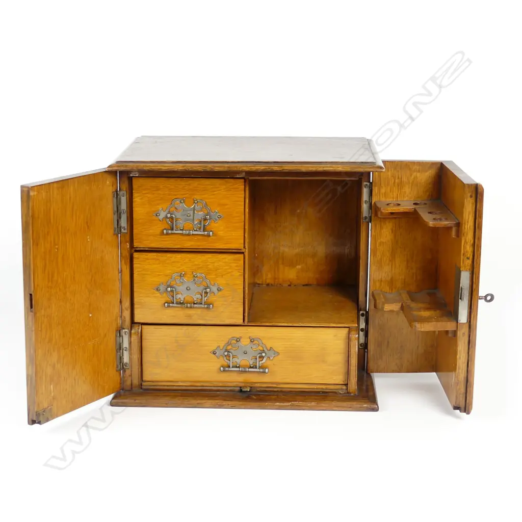 An Edwardian oak smoker's compendium Image 1++