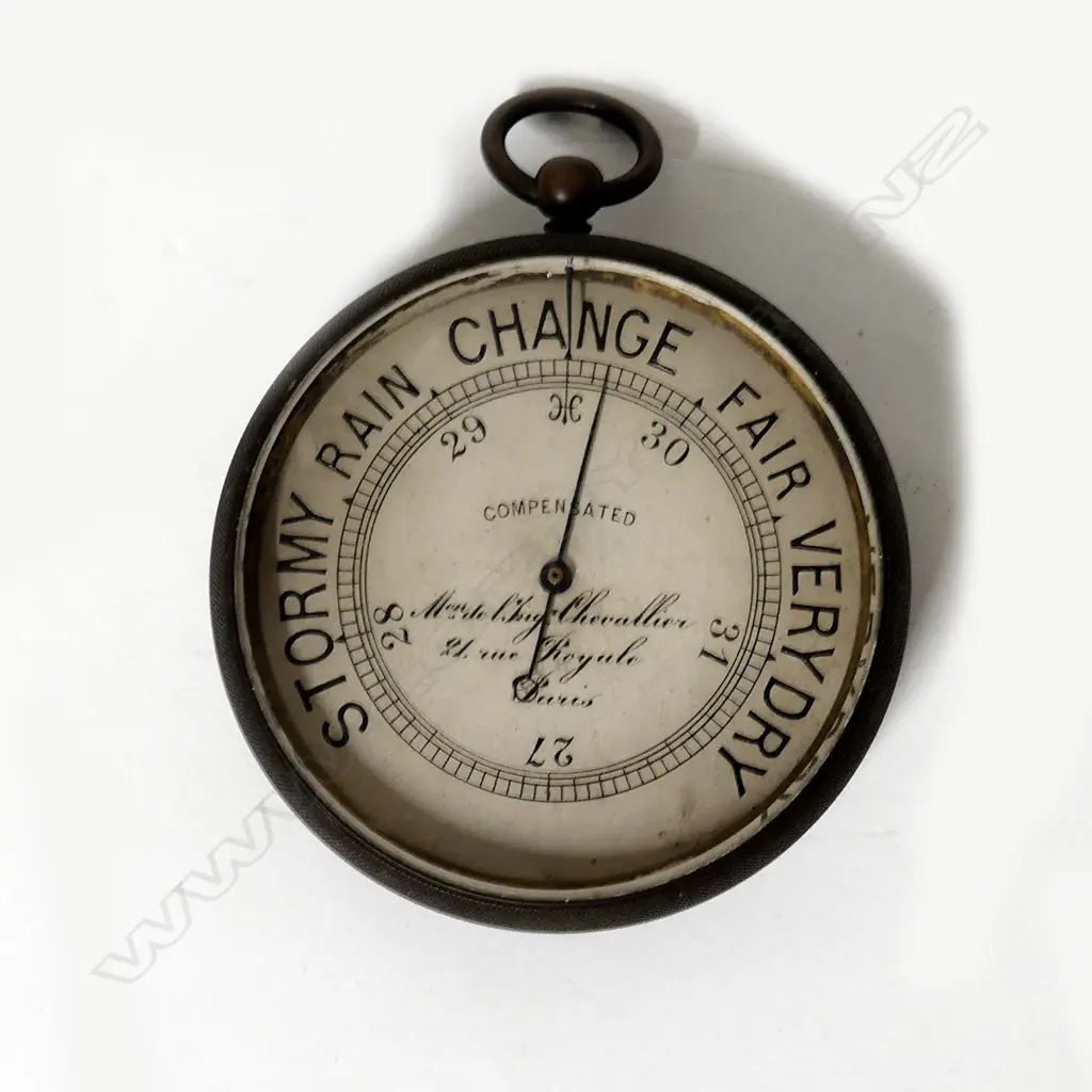 A French 'Maison de l’Ingénieur Chevallier' pocket barometer Image 1++