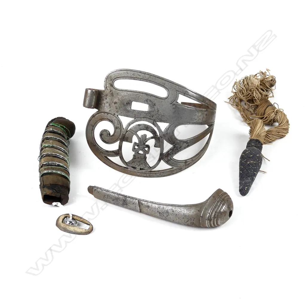 A British Officer’s 1821 pattern sword and scabbard Image 1++
