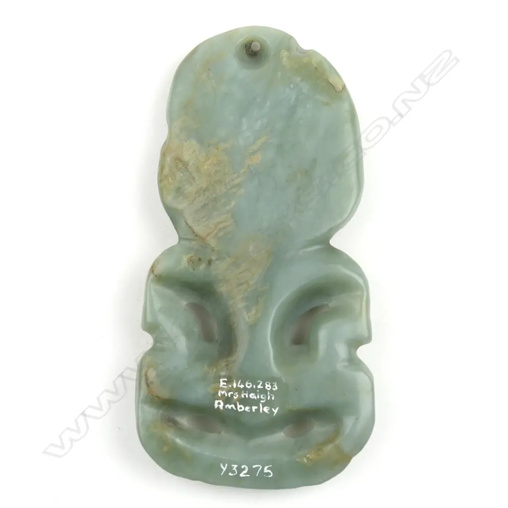 A good pre-European inanga pounamu hei tiki Image 1++