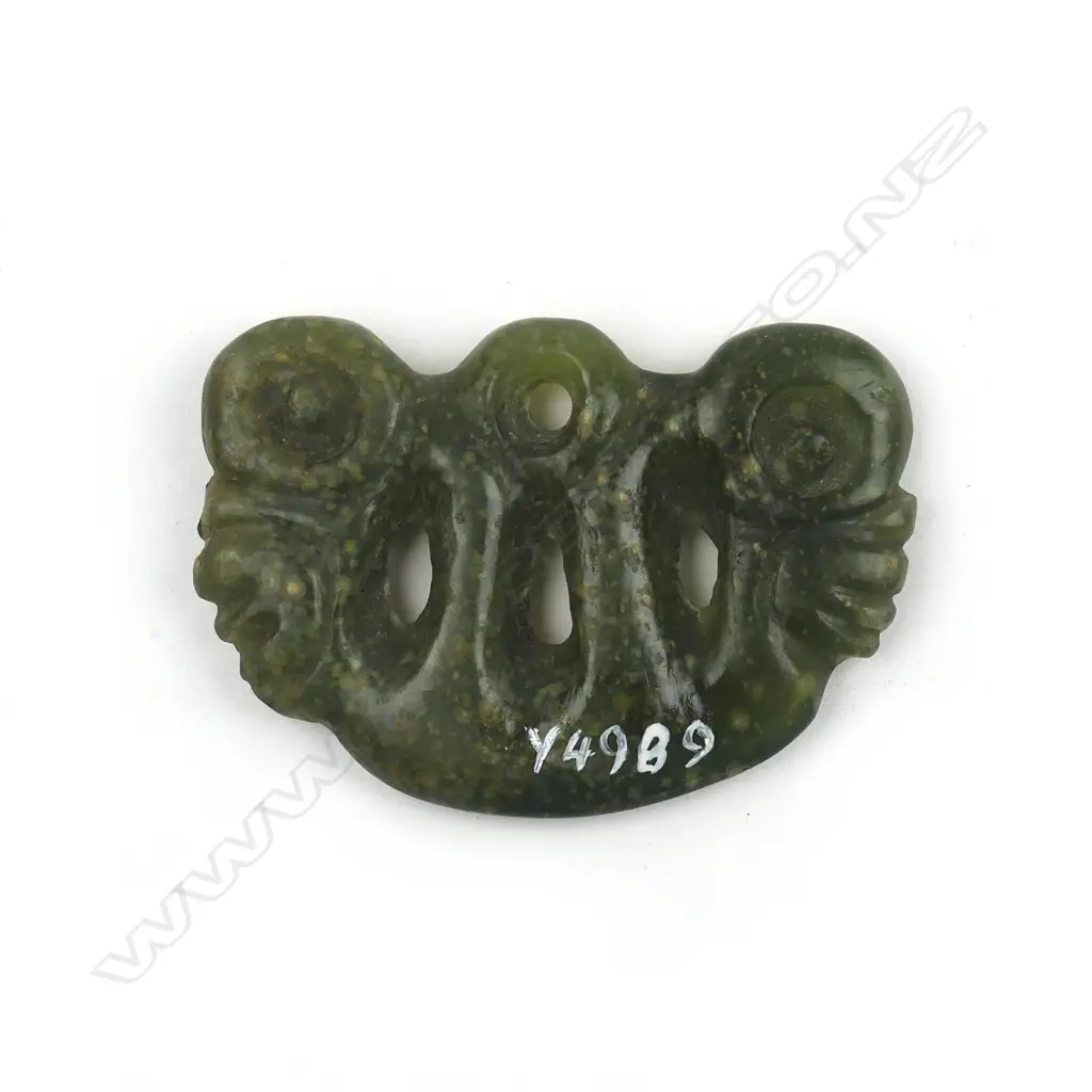 A 19thC tangiwai pounamu pekapeka Image 1++