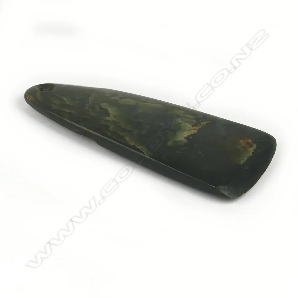 A contact period or earlier toki pounamu Image 1++