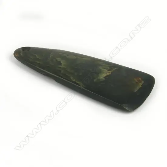 A contact period or earlier toki pounamu