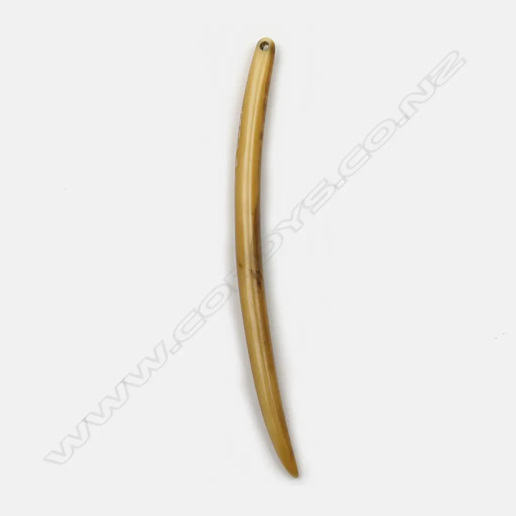 A 19thC or earlier marine ivory aurei (cloak pin) Image 1++