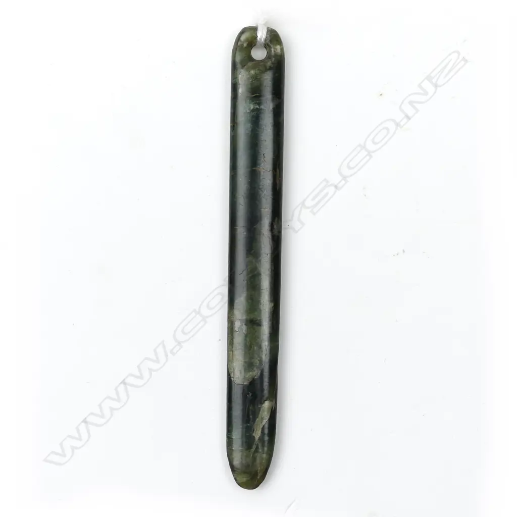 A tangiwai (Bowenite) kuru pendant Image 1++