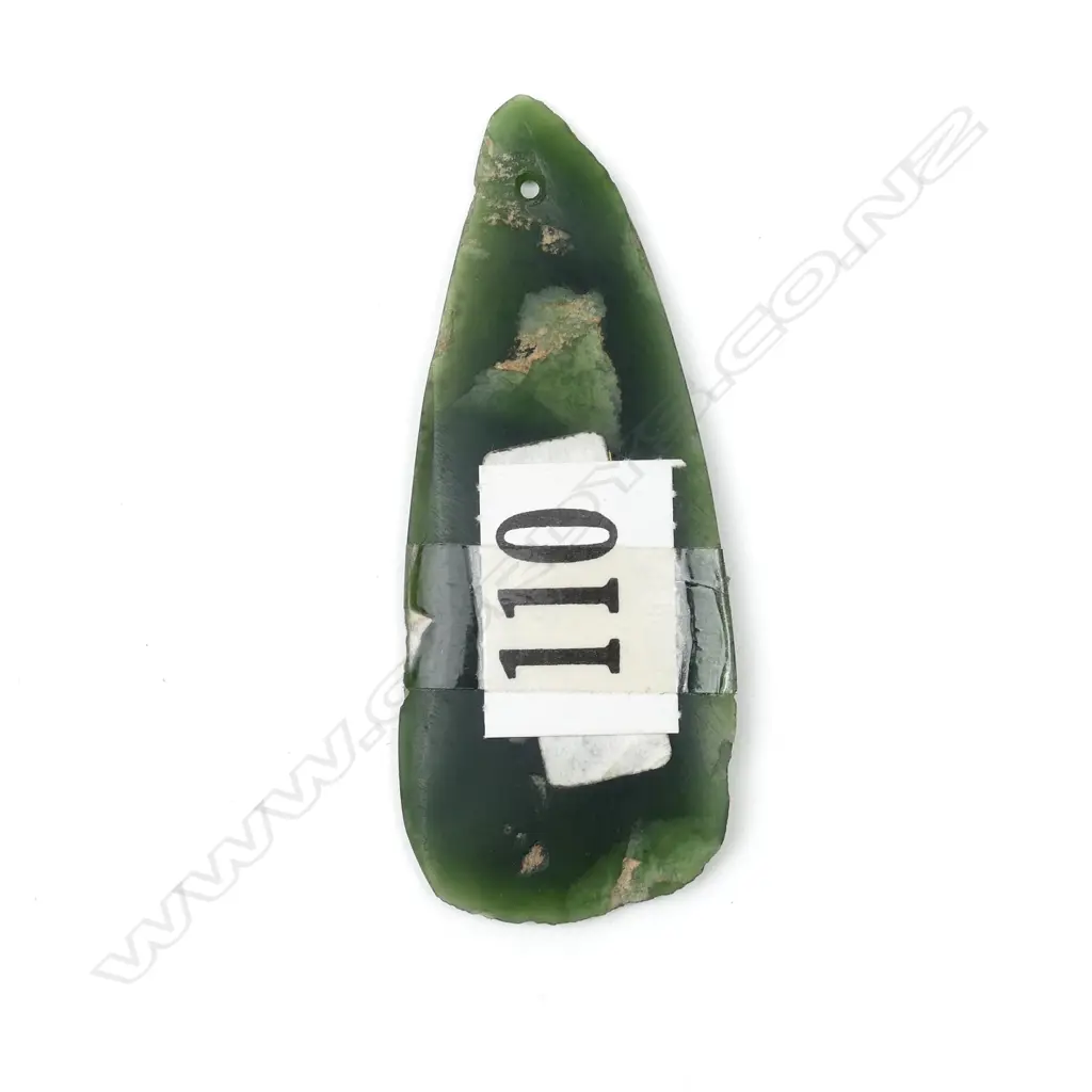 A pounamu pendant/blade Image 1++