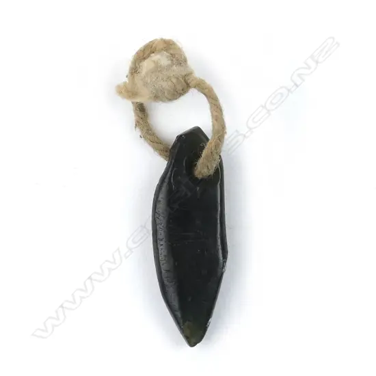 A pre-European pounamu kuru