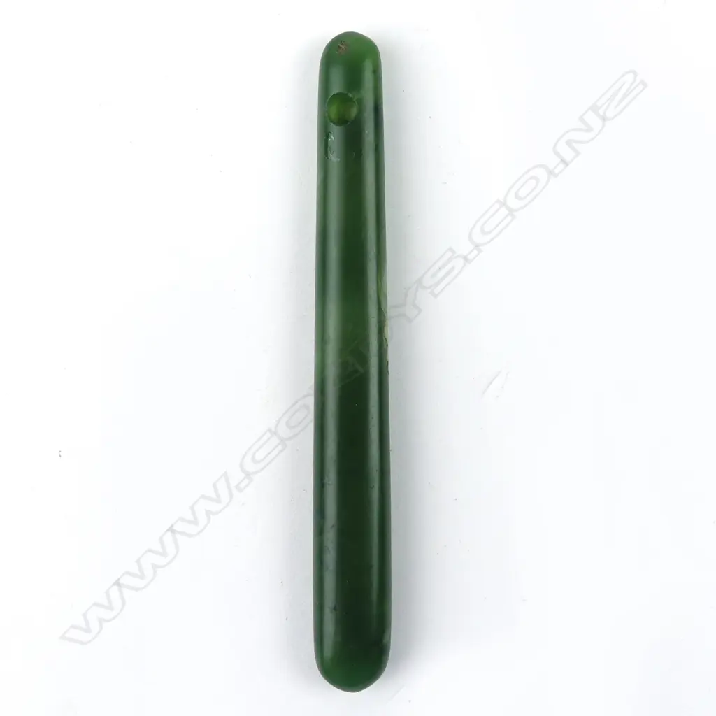 A 19thC/20thC pounamu kuru Image 1++