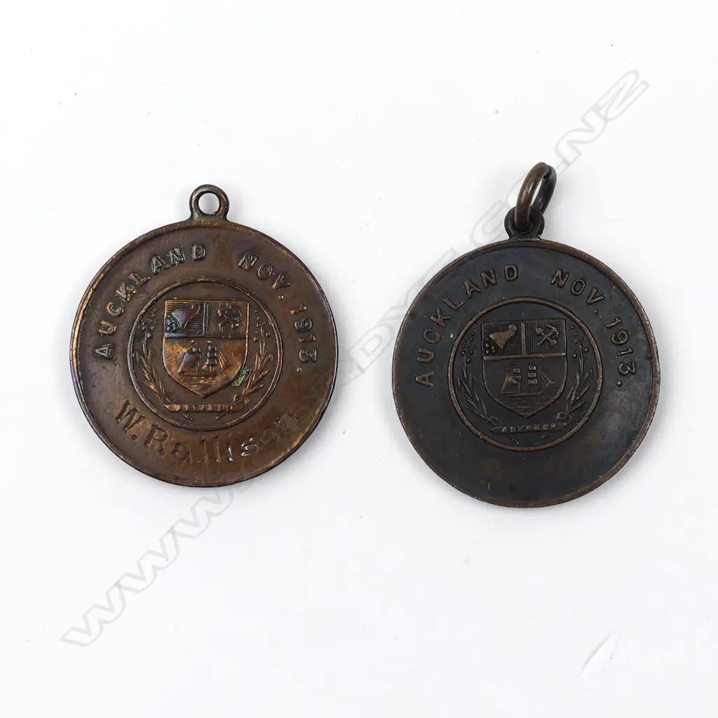 Two rare copper 'Special Constabulary [Mounted]' medals 1913 Image 1++
