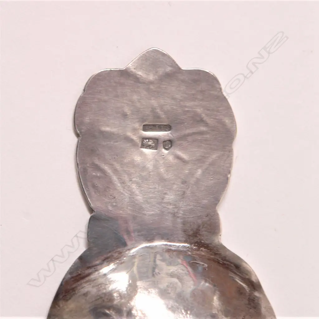 A rare Reuben Watts (NZ 1869-1940) Maori decorated silver caddy spoon Image 1++