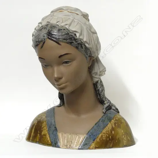 A Lladro but of a young woman