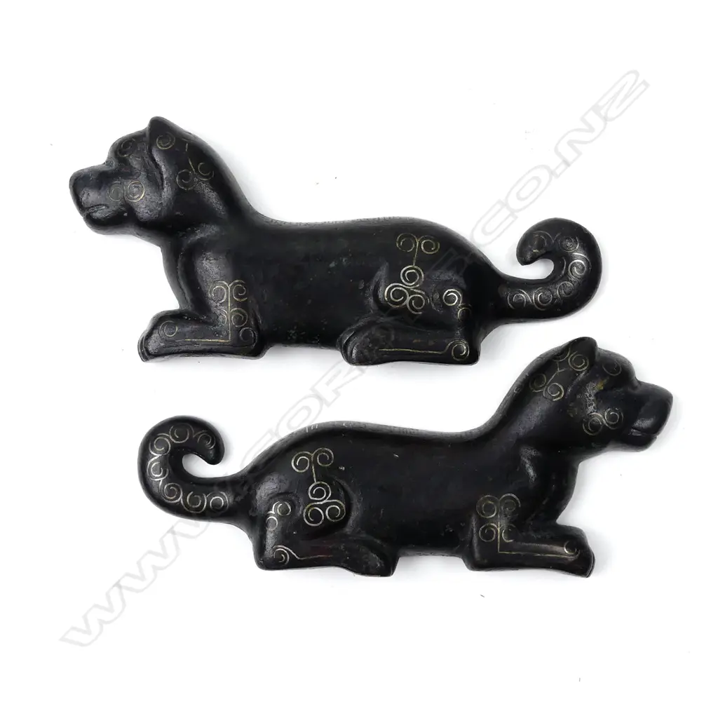 A Chinese Warring States style bronze tiger 'tally' Image 1++