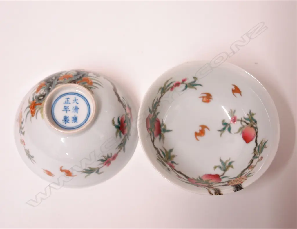 A pair of high quality Chinese porcelain peach and bat bowls Image 1++