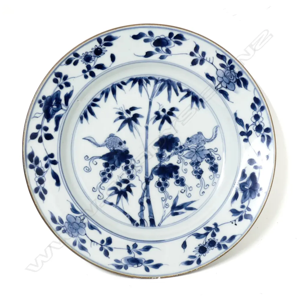 A Chinese exportware porcelain plate Image 1++