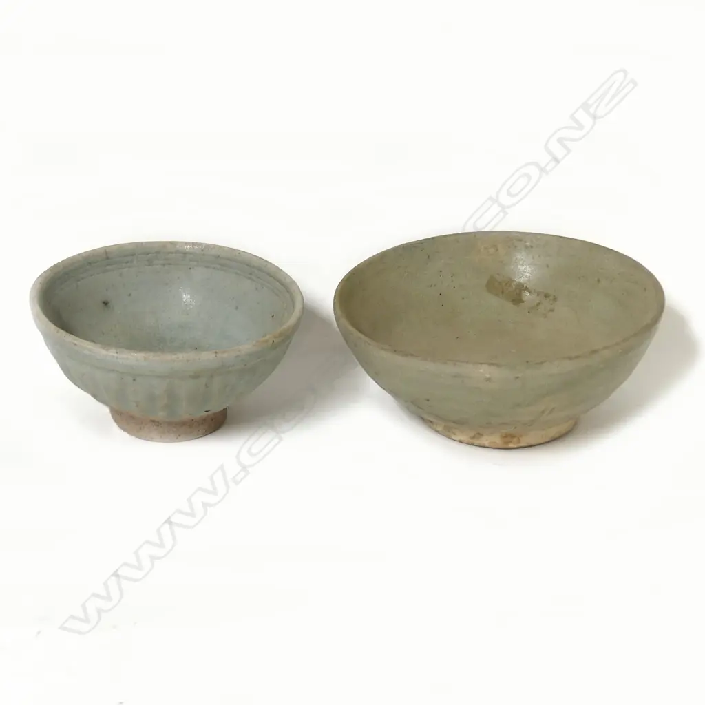A Song-style small celadon bowl and Qingbai bowl Image 1++