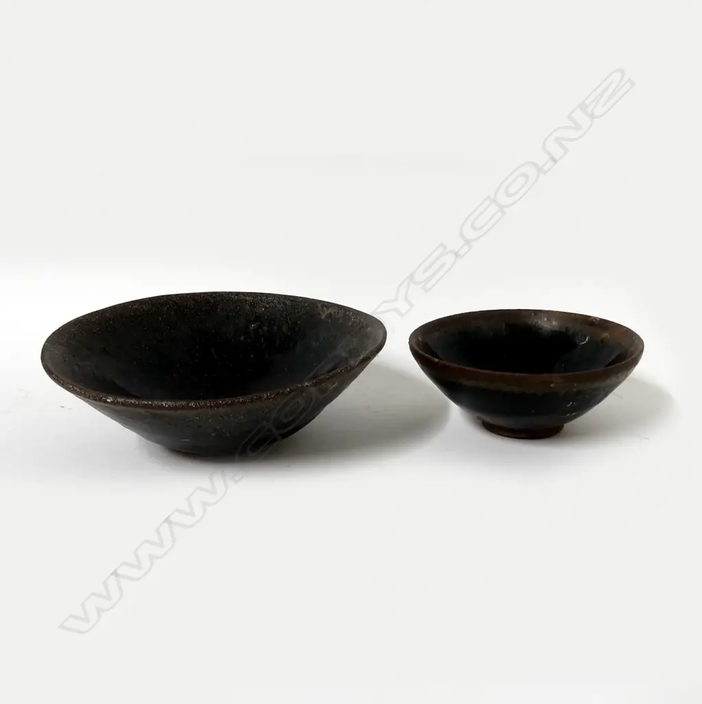 Two small dishes with hare's fur type glazes Image 1++