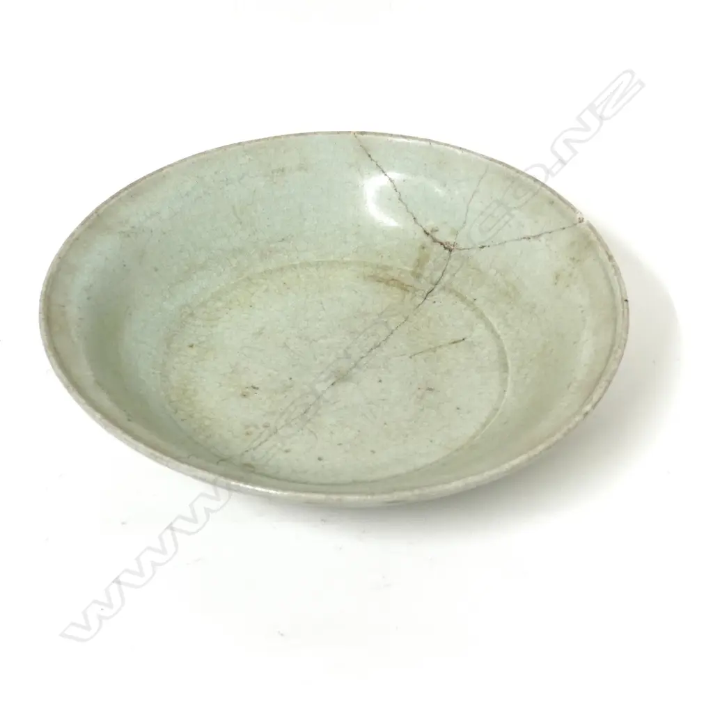 A large Longquan-type celadon bowl and Qingbai glazed dish Image 1++