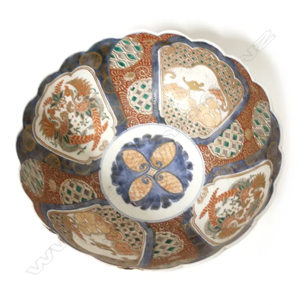 A Japanese Imari large bowl Image 1++