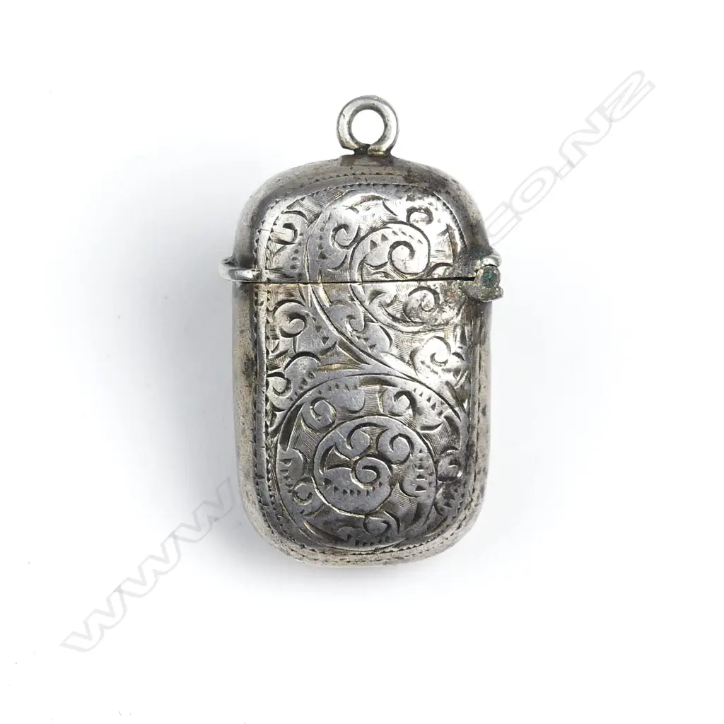 A Victorian silver engraved vesta case Image 1++