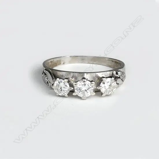 A 9ct white gold and diamond ring