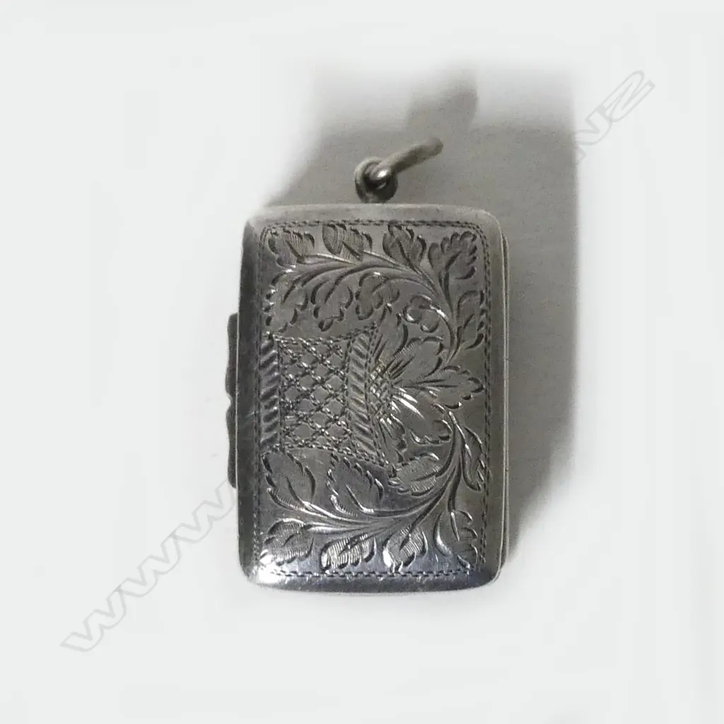 A Geo IV silver vinaigrette Image 1++