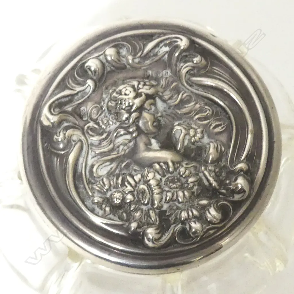 An Art Nouveau silver topped glass vanity jar Image 1++