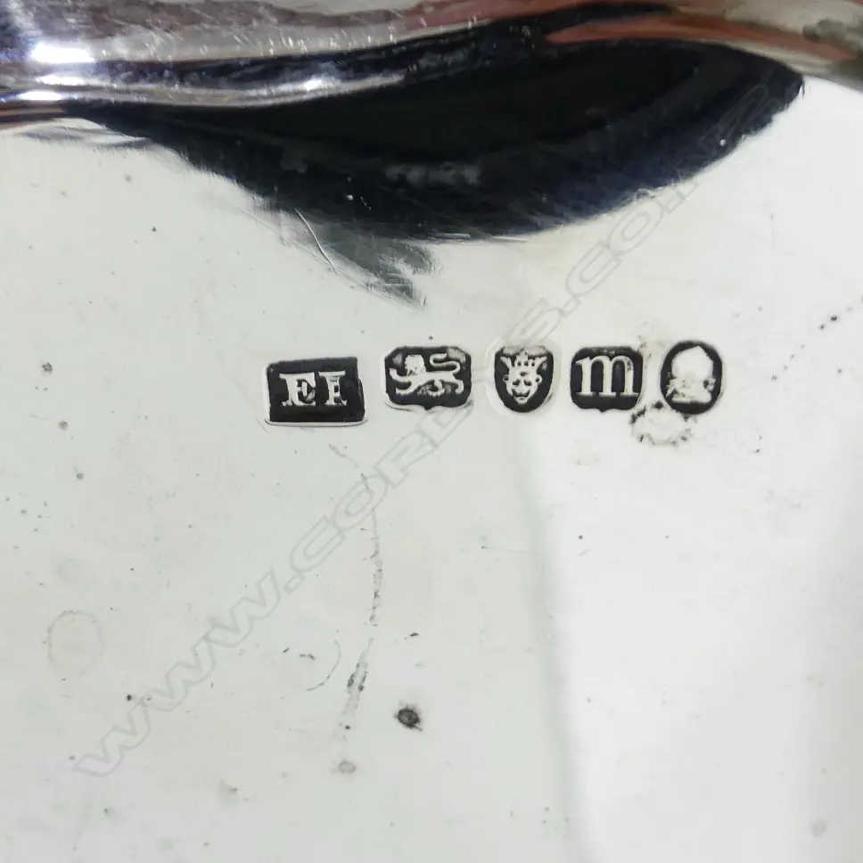 A George III silver small salver Image 1++
