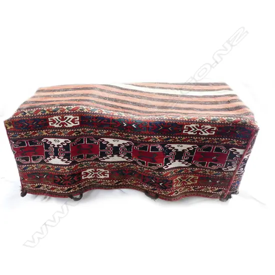 A Shiraz flat weave bedding bag