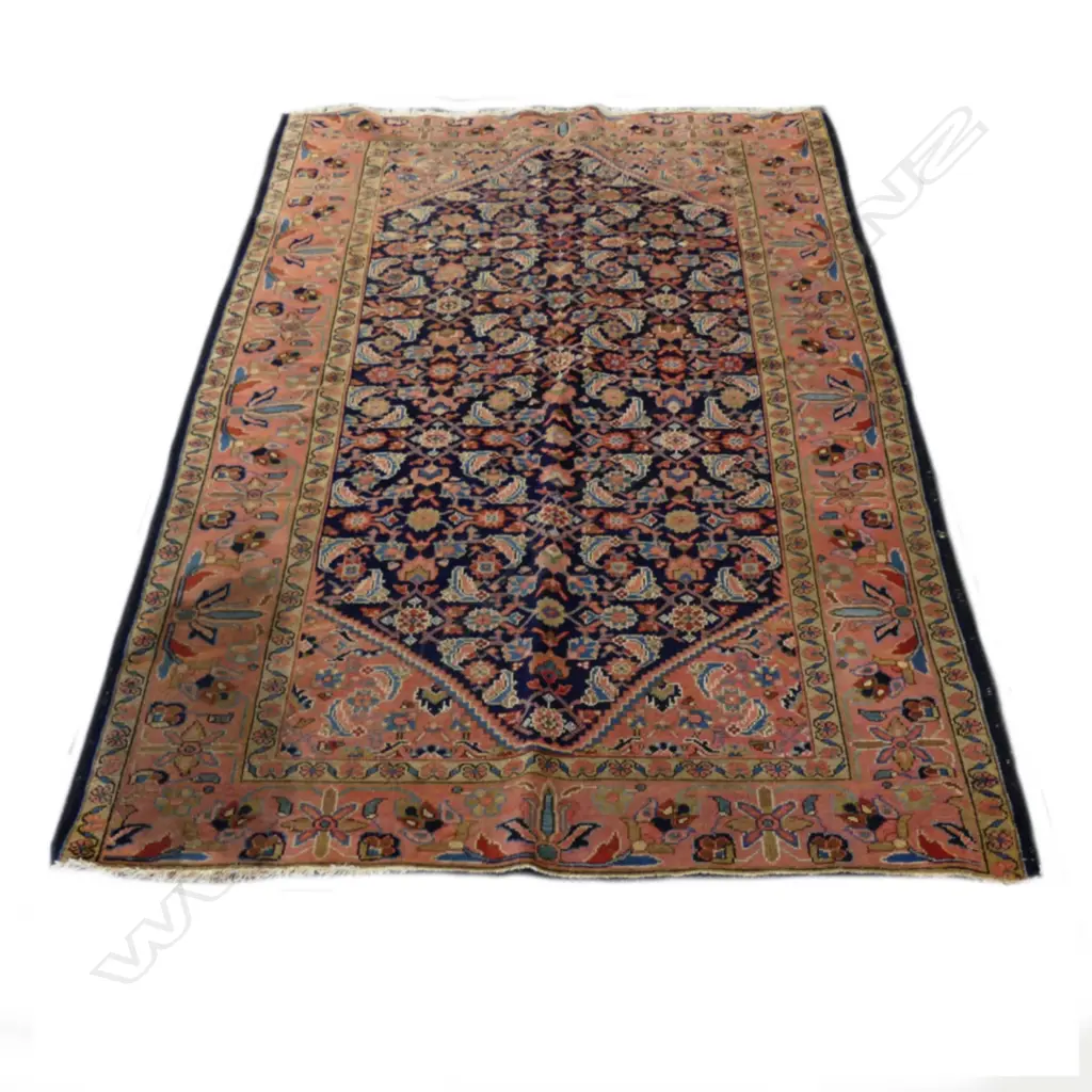 An antique Hamadan hand knotted rug Image 1++